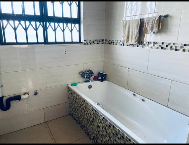 3 BEDROOM HOUSE FOR SALE IN UMHLATHUZE